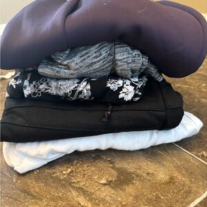 Lot of Women’s SMALL clothing // OBO